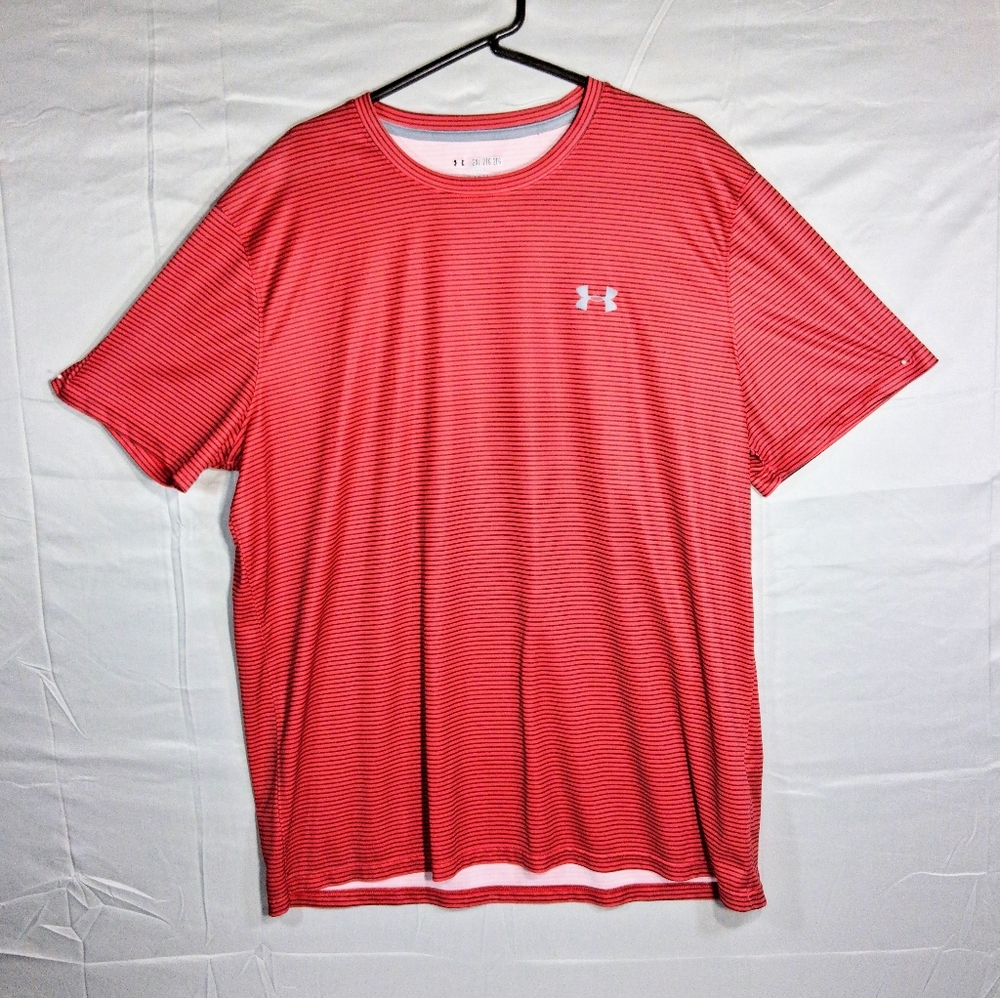 Under Armour Men's Performance 2XL 2XT 2XG Loose Heat Gear Red/Black Stripes Tee